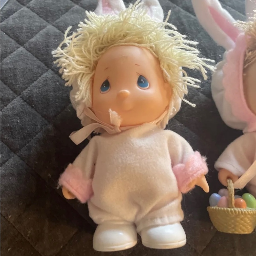 Vintage precious moments Easter bunny dolls - Picture 3 of 5